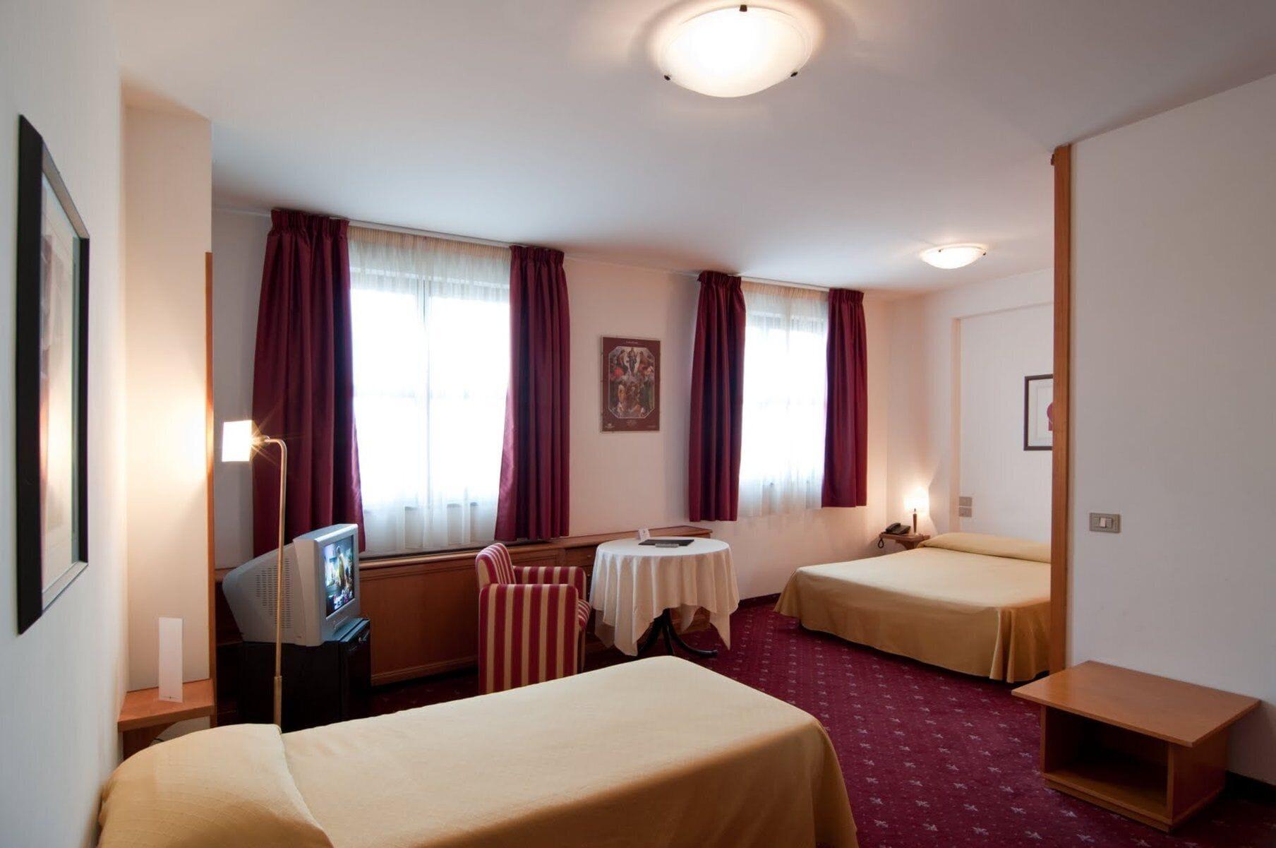 Hotel Perusia Perugia Room photo